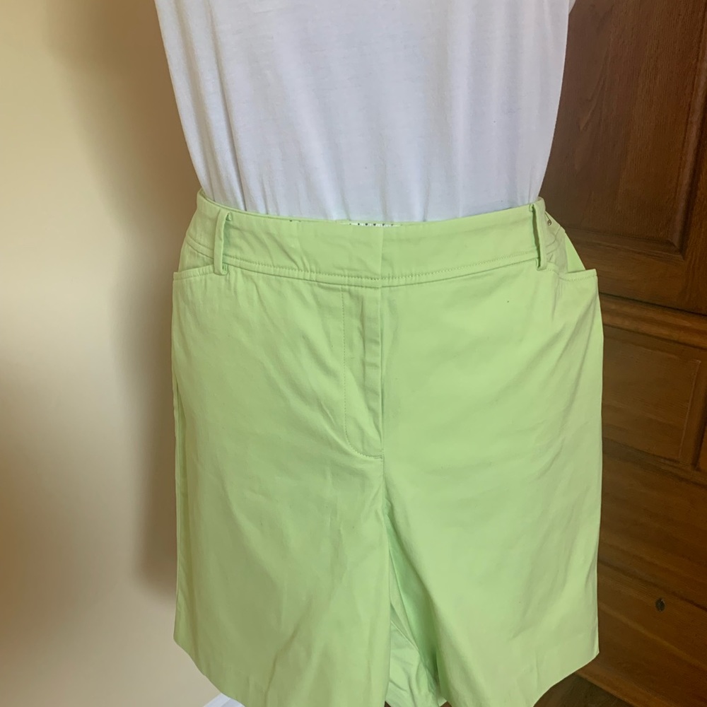 Talbots Perfect 9” shorts - Picture 2 of 6
